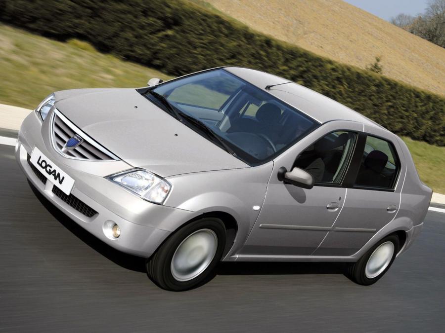  Dacia Logan 2004 года  (фото 2 из 17)